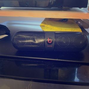 Beats Pill, Used